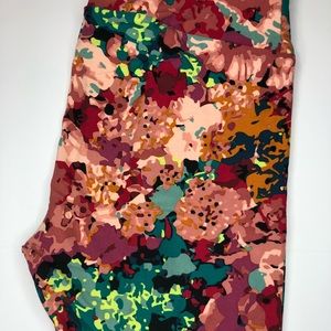 LulaRoe Tall and Curvy Leggings